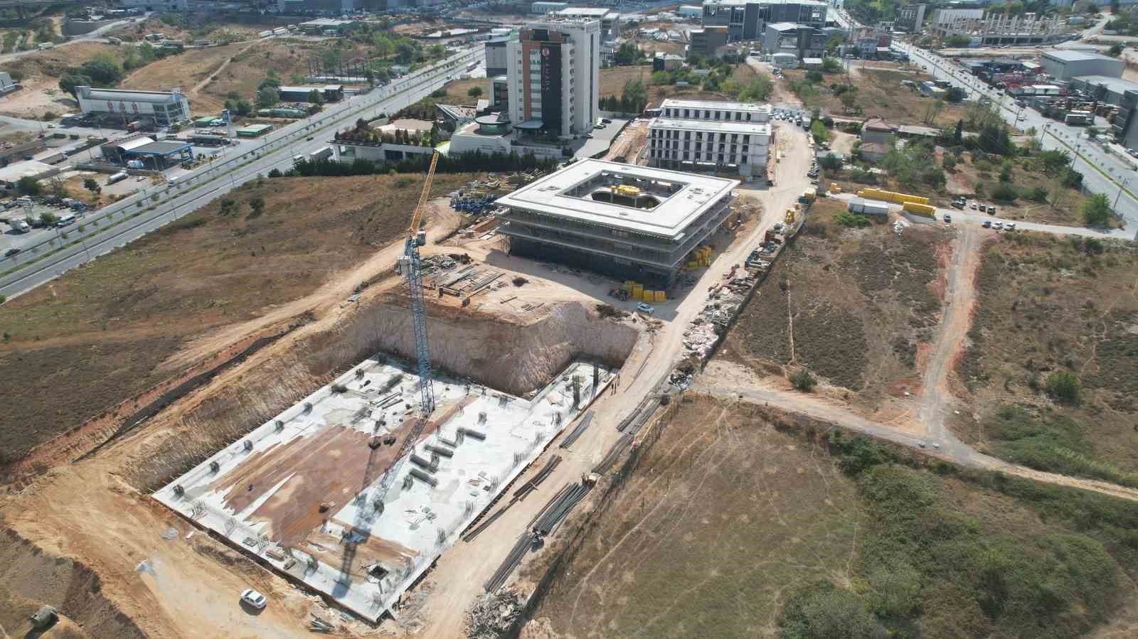 Spor lisesinde çalışmalar devam ediyor
