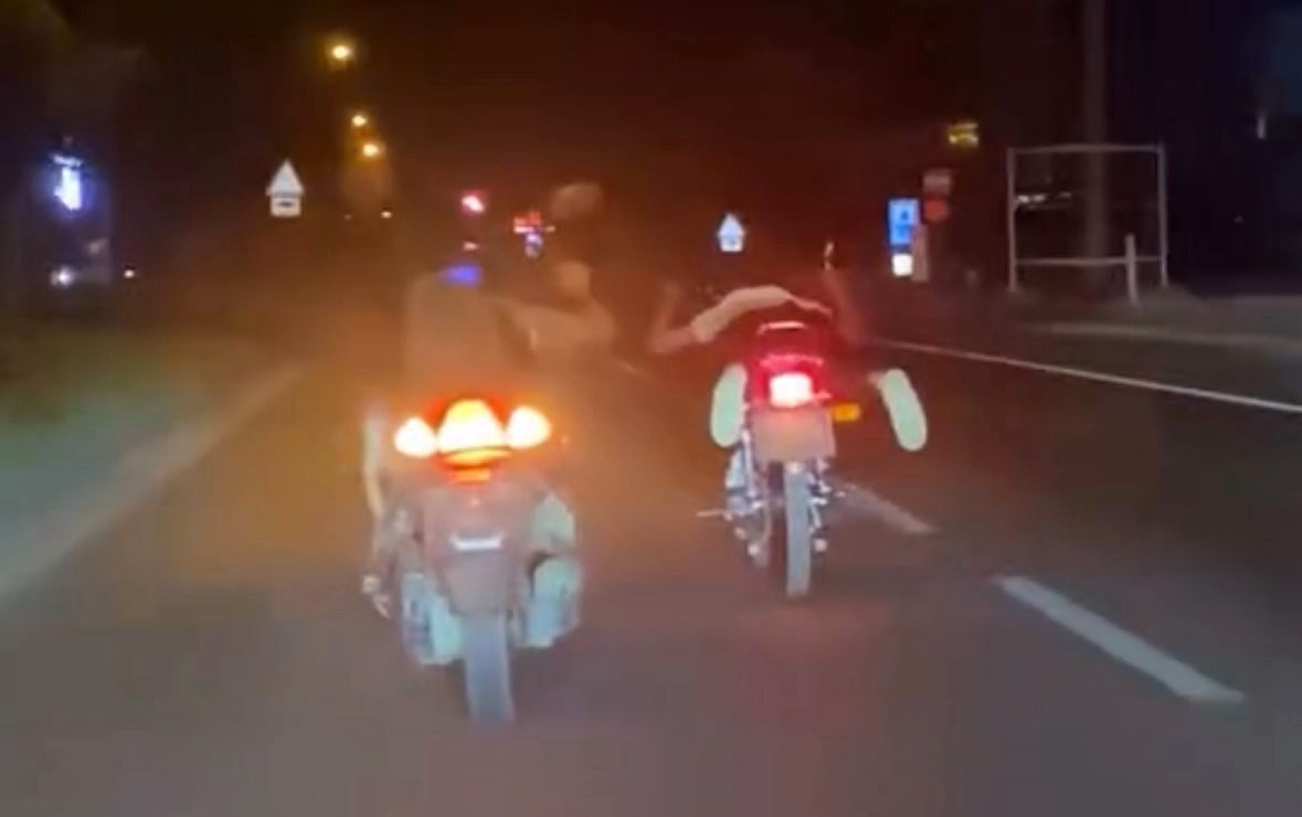 Bolu’da D-100’de motosikletin üstünde yatarak tehlikeli yolculuk yapan magandalar kamerada