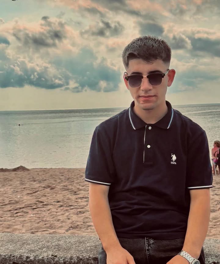 Denizde arkadaşıyla boğularak hayatını kaybeden 17 yaşındaki gen&ccedil; toprağa verildi
