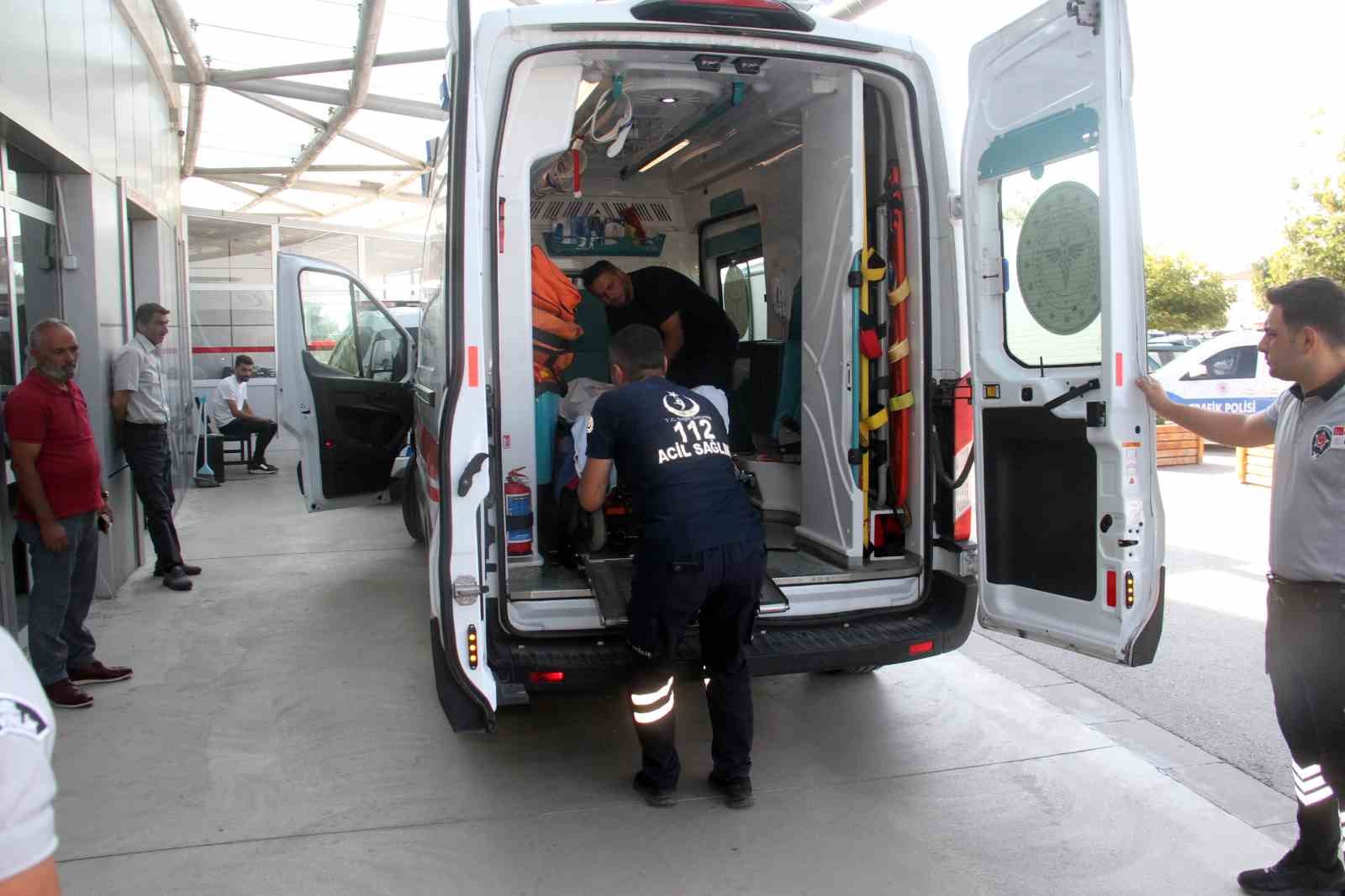 Konya’da bıçaklı kavga: 2 yaralı