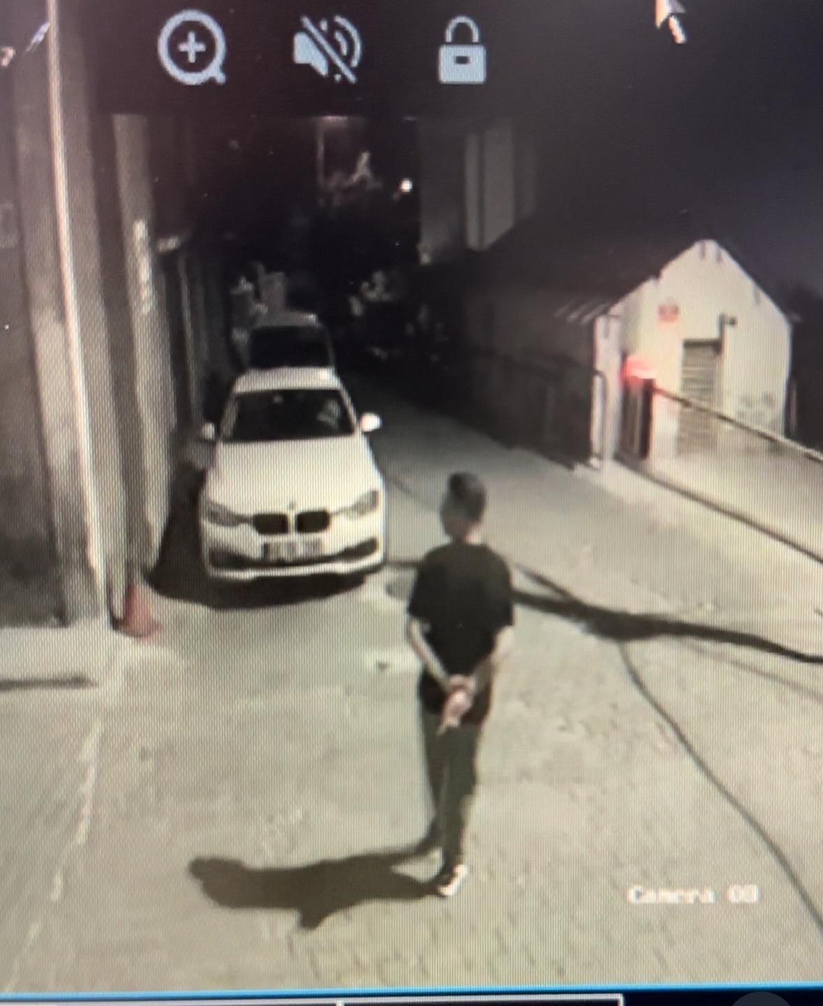 Genç kadına gece yarısı dehşeti yaşatan şüpheliyi güvenlik kamerası ele verdi