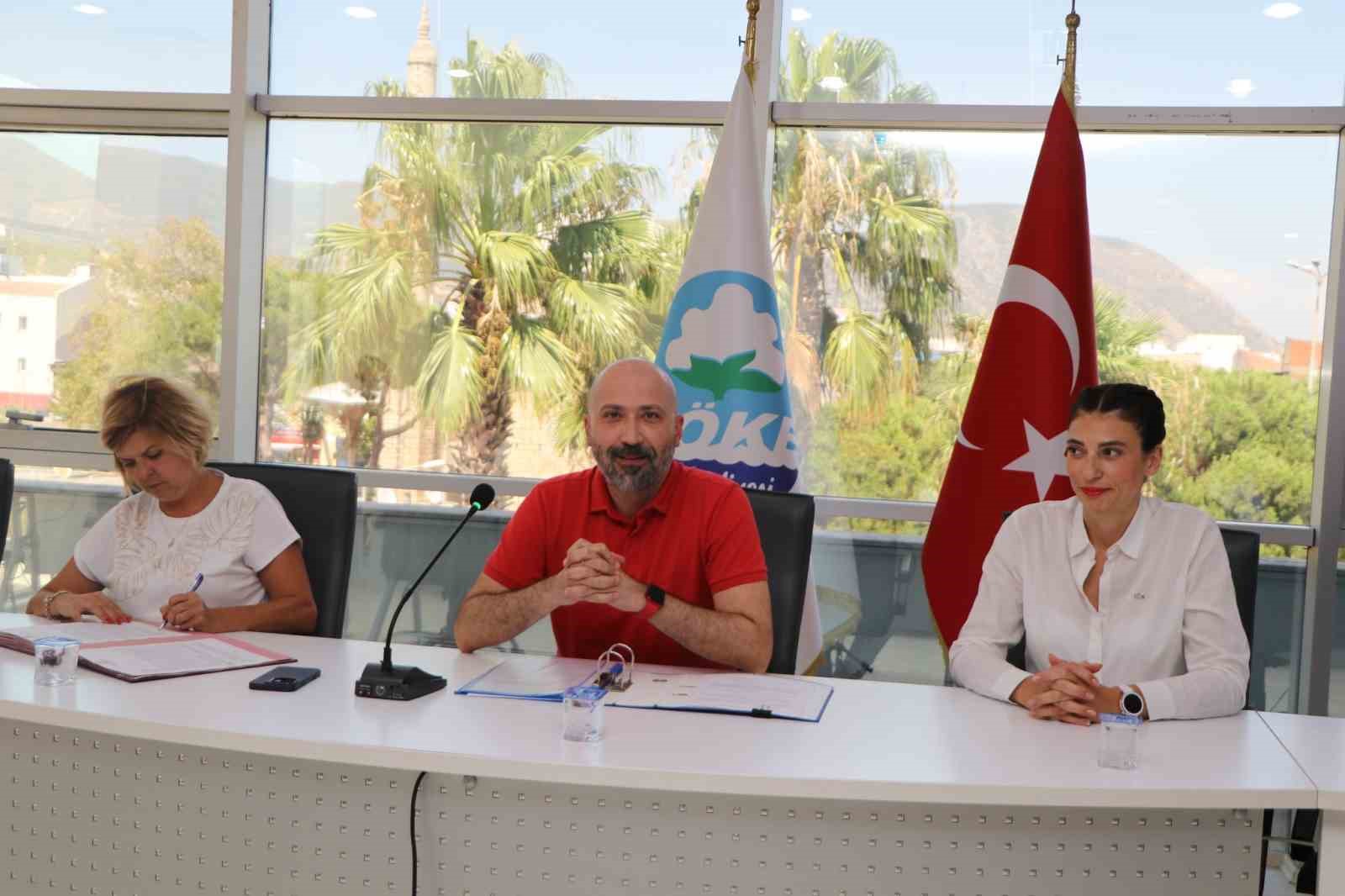 S&ouml;ke Belediye Meclisi&rsquo;nde CHP&rsquo;den 5 kişi istifa etti
