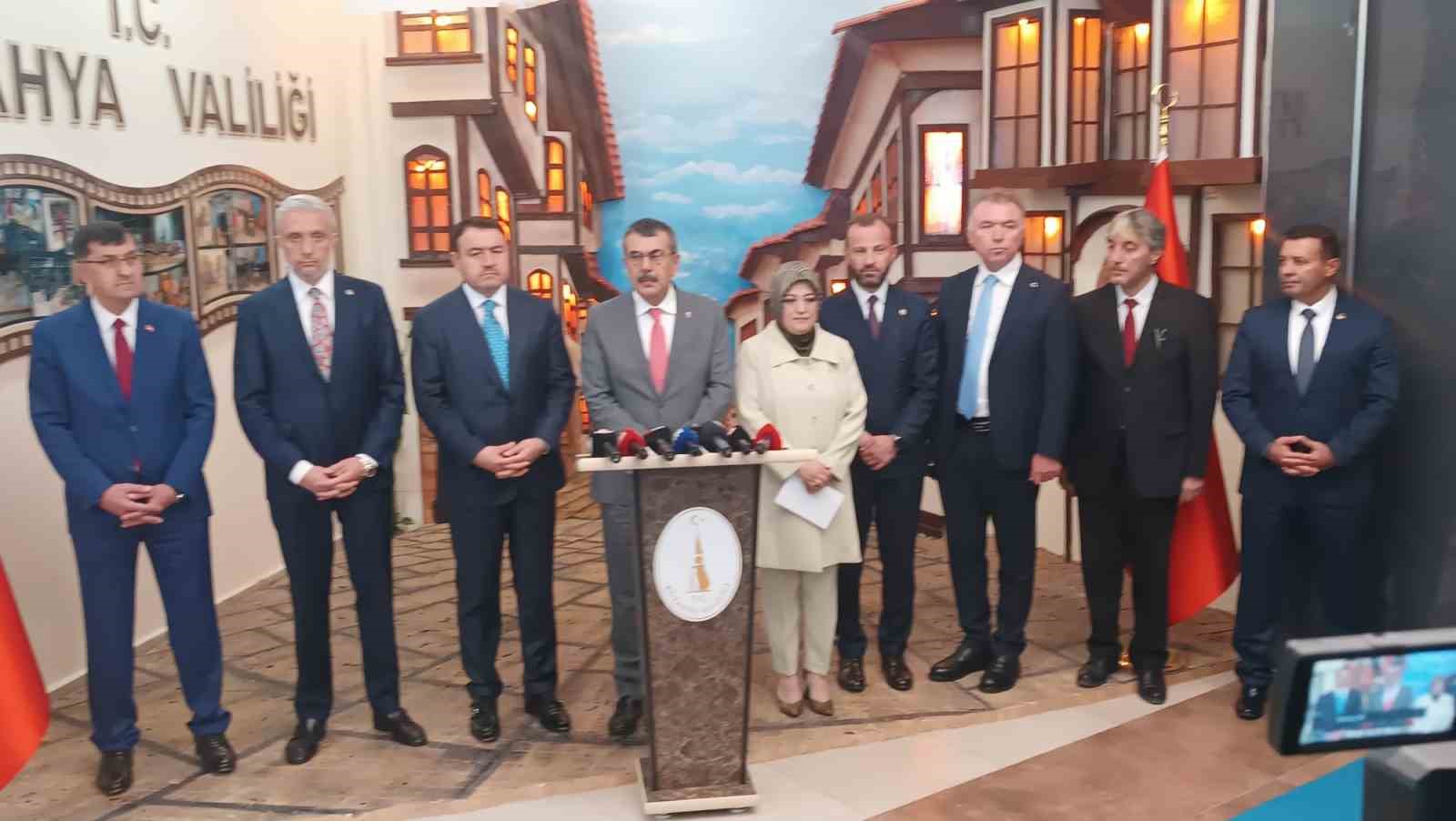 Milli Eğitim Bakanı Yusuf Tekin: "Bu yılki müfredatta aile, doğa ve orman sevgisini işleyeceğiz"