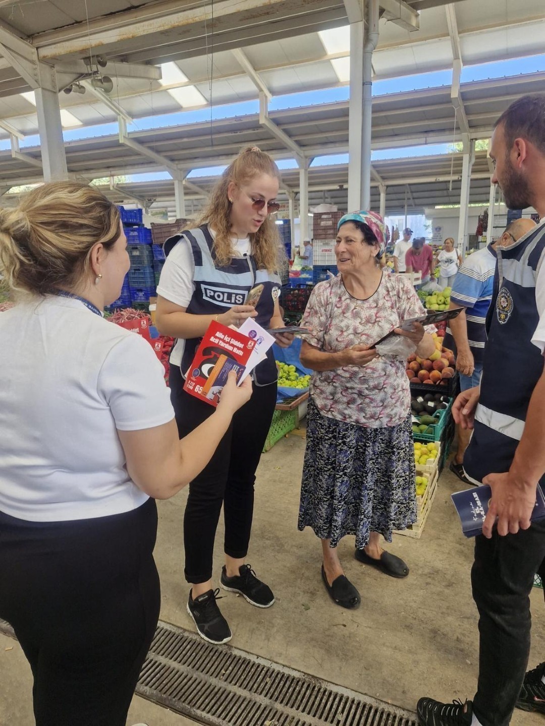Bodrum’da kadın ve aile hizmetleri ekipleri sahada