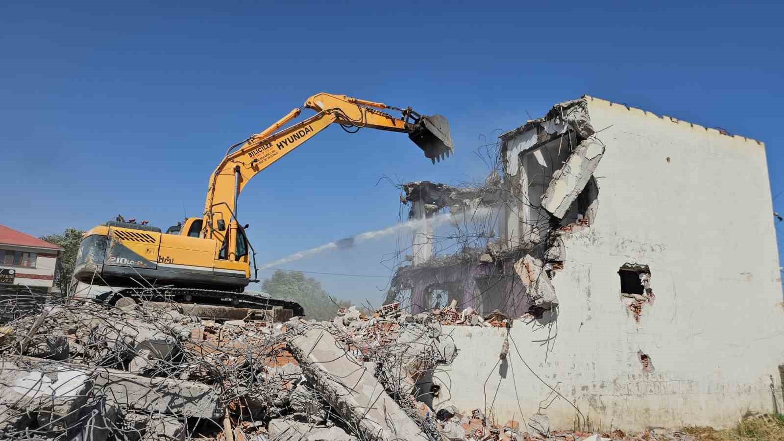 Aydınlar Belde Belediyesi hummalı bir &ccedil;alışma başlattı
