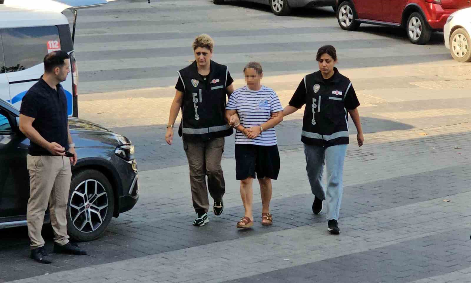 Zonguldak&rsquo;ta "l&uuml;ks tatil" vurgunu; 300 kişiyi 15 milyon lira dolandırmışlar
