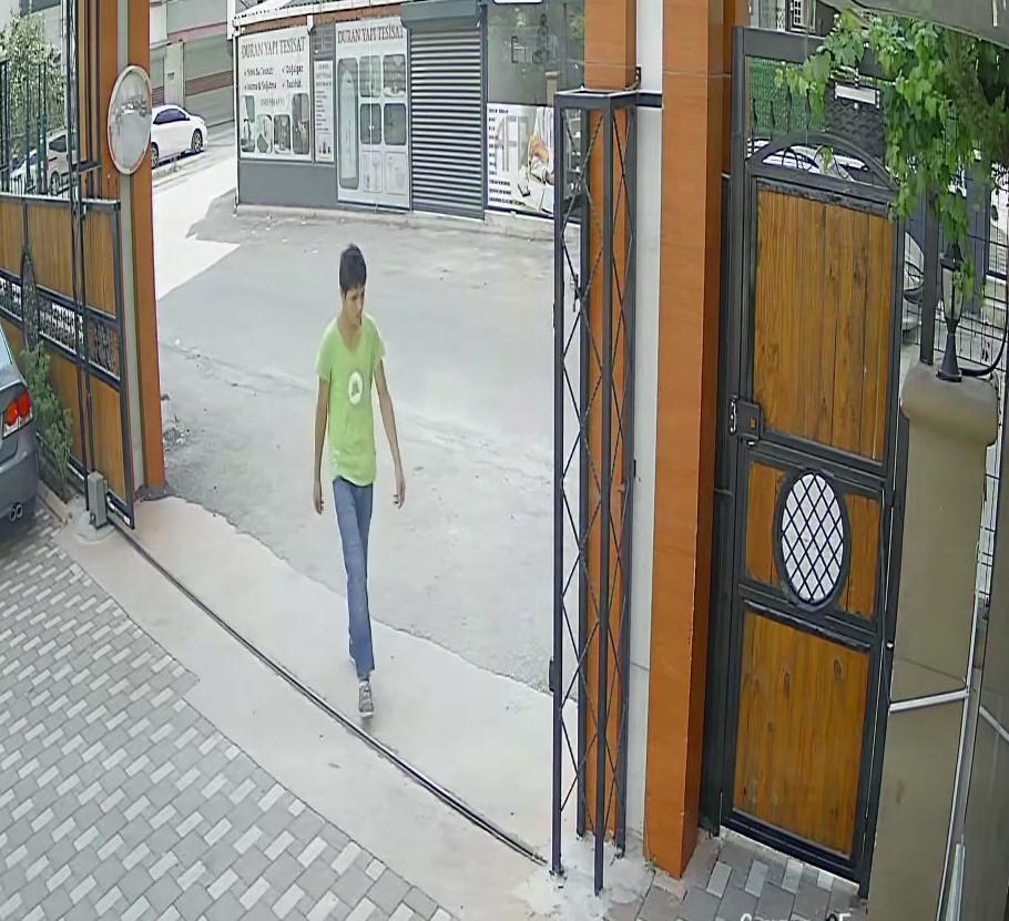 3 günde 6 bisiklet çalan 14 yaşındaki şüpheli yakalanınca, "Paraya ihtiyacım vardı, çalıp sattım" savunması yaptı