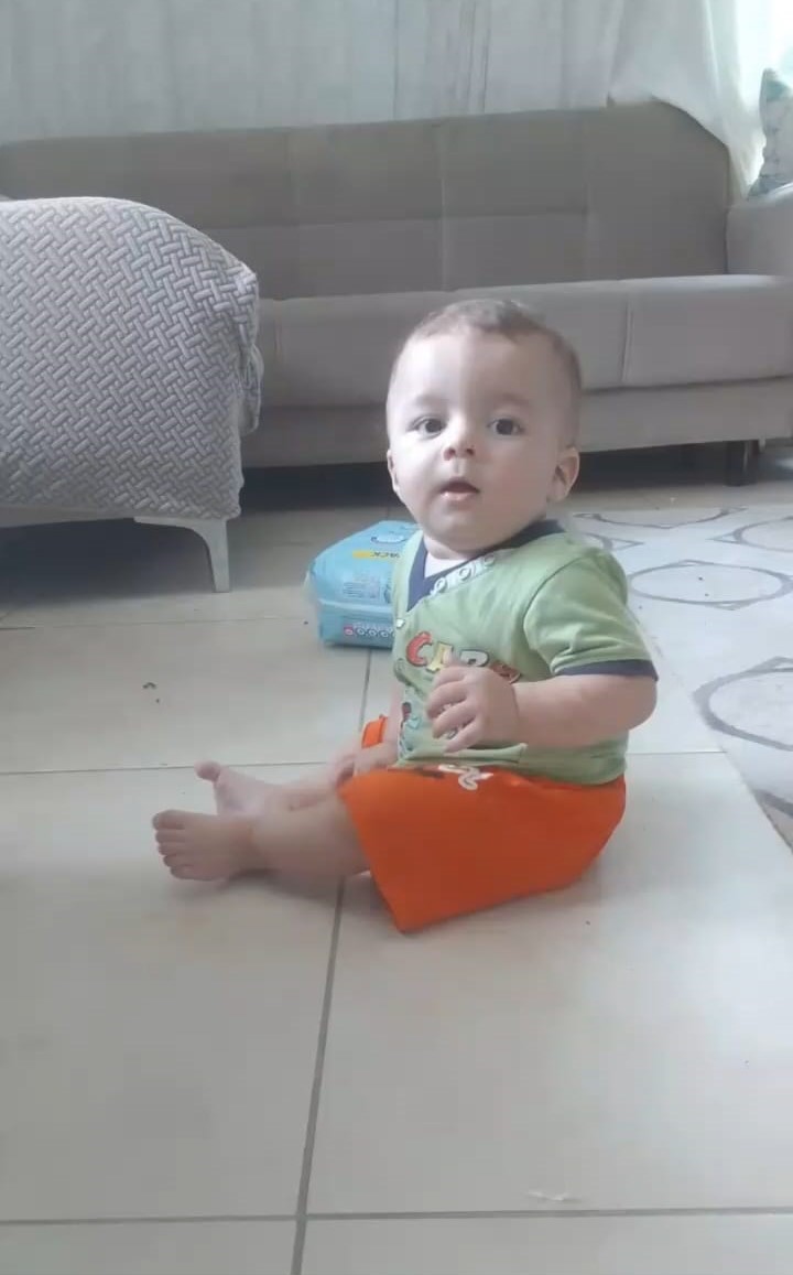 D&uuml;ğ&uuml;n d&ouml;n&uuml;ş&uuml; alkoll&uuml; s&uuml;r&uuml;c&uuml;n&uuml;n &ccedil;arptığı bebek arabasında can veren Miran battaniyesiyle defnedildi
