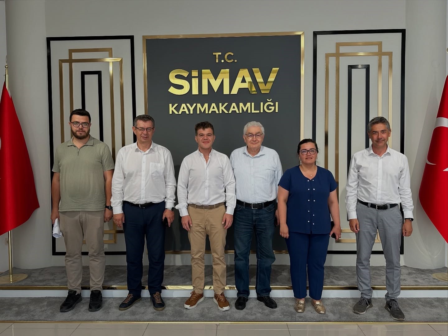 Simav’a yapılacak elektrik yatırımları masaya yatırıldı