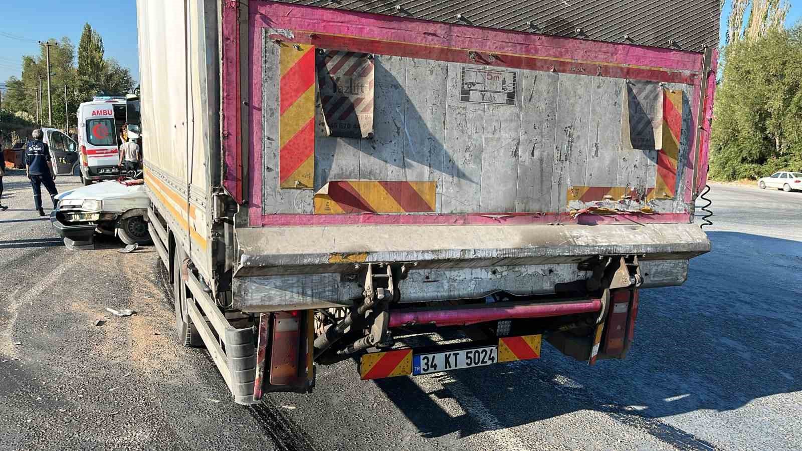 Domaniç’te trafik kazası: 2 yaralı