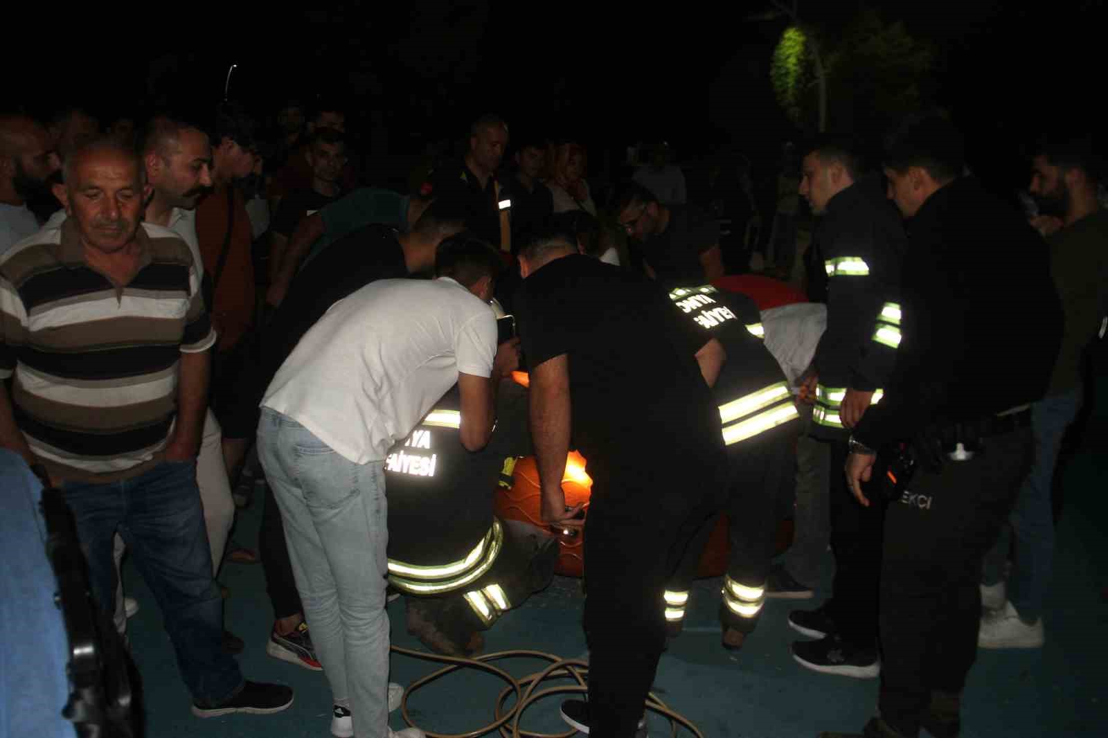 Oyun parkında 4 yaşındaki &ccedil;ocuğun ayağına vida saplandı

