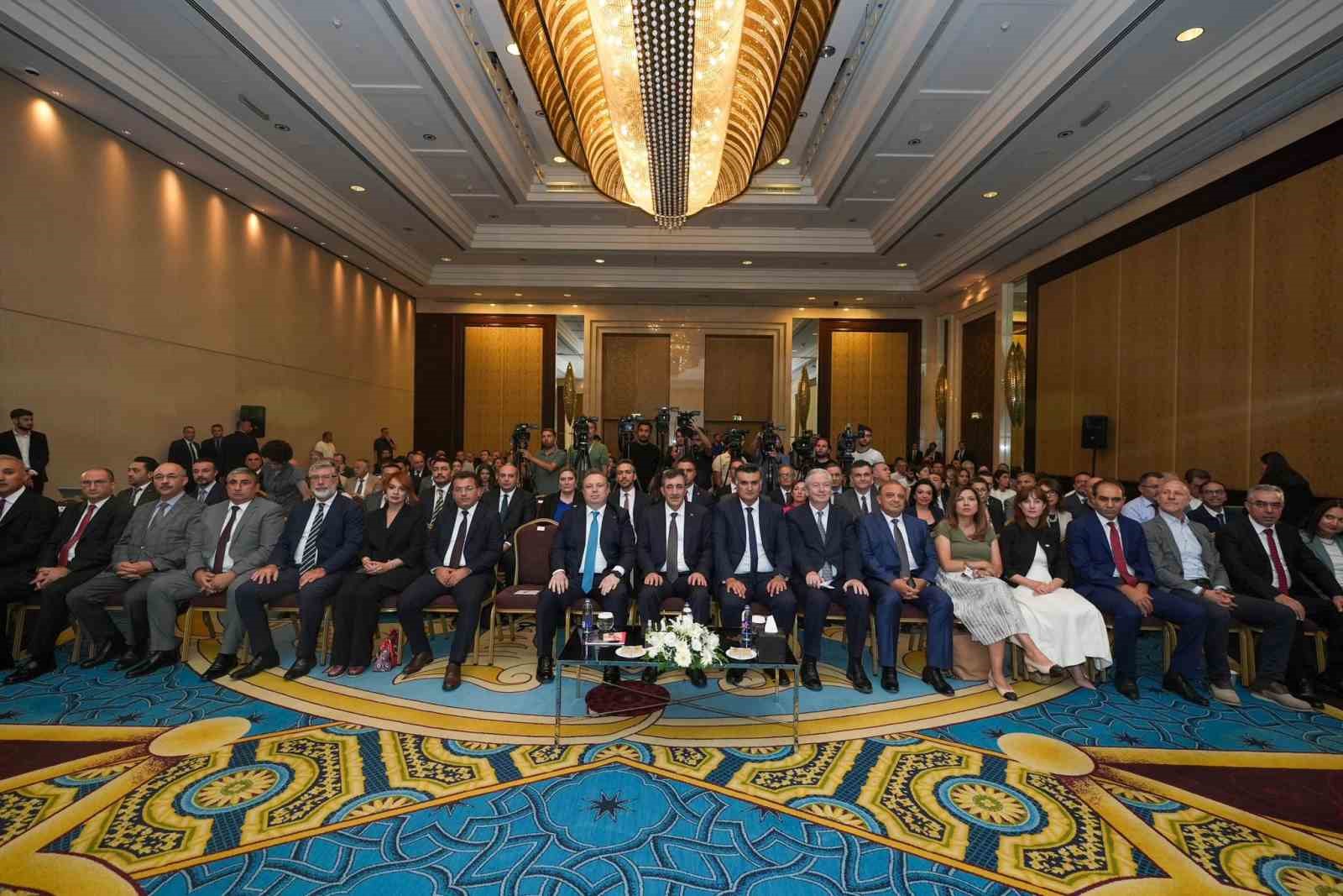 Cumhurbaşkanı Yardımcısı Yılmaz: "Azerbaycan doğalgazının T&uuml;rkiye &uuml;zerinden Suriye&rsquo;ye sevki, &uuml;lkelerimiz arasındaki yakın işbirliği ve eşg&uuml;d&uuml;mle m&uuml;mk&uuml;n olabildi"
