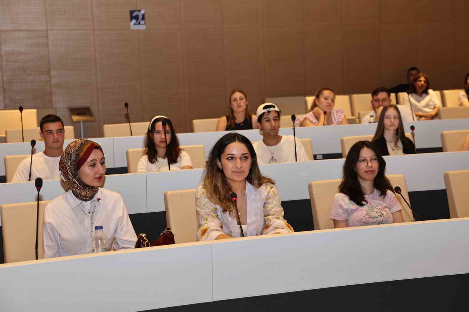 T&uuml;rk ve Alman gen&ccedil;leri Nil&uuml;fer&rsquo;de buluştu
