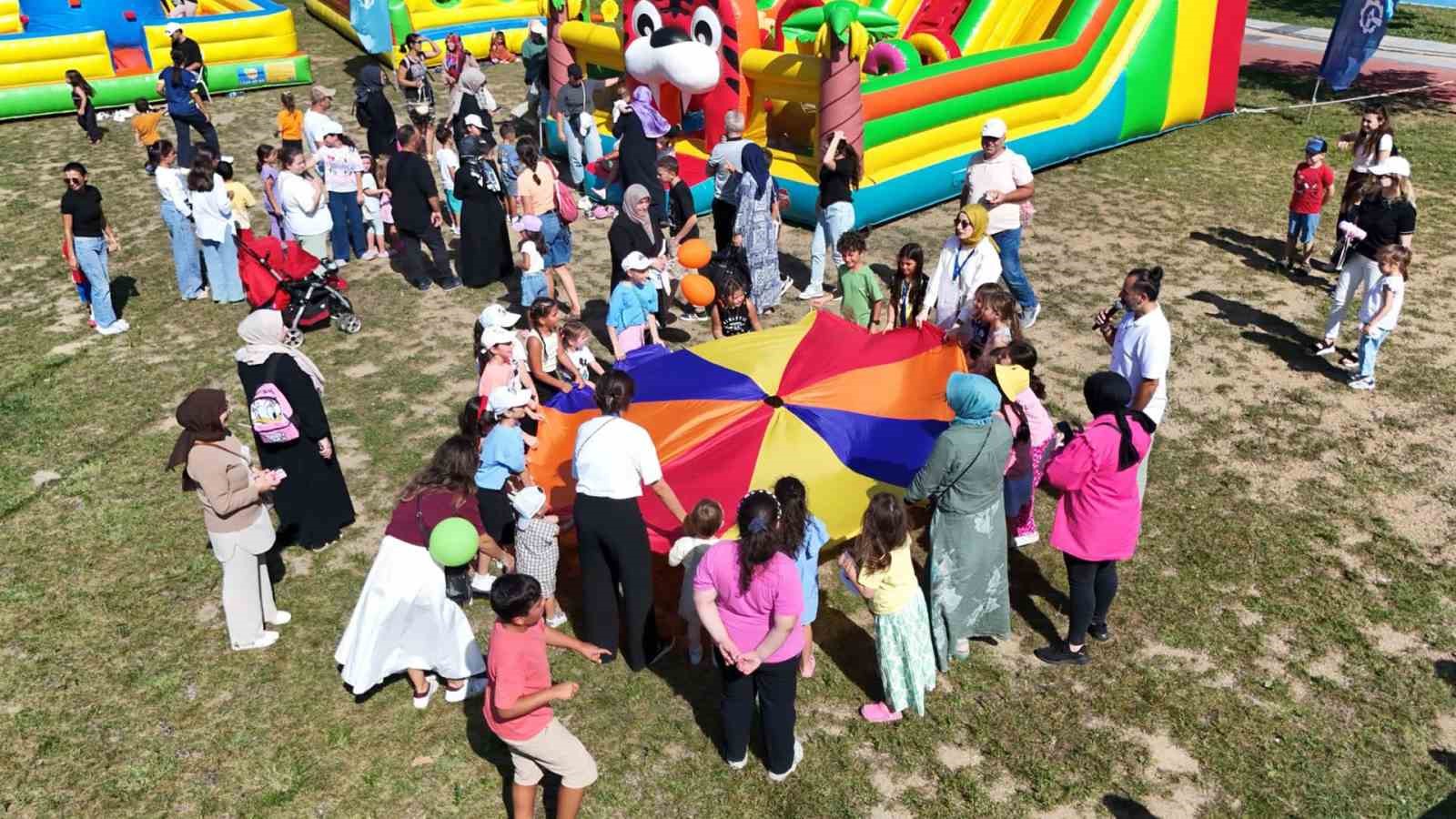 Aileler piknik yaptı, &ccedil;ocuklar eğlendi
