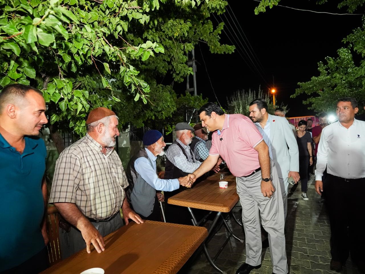 Yılmaz’a sürpriz karşılama