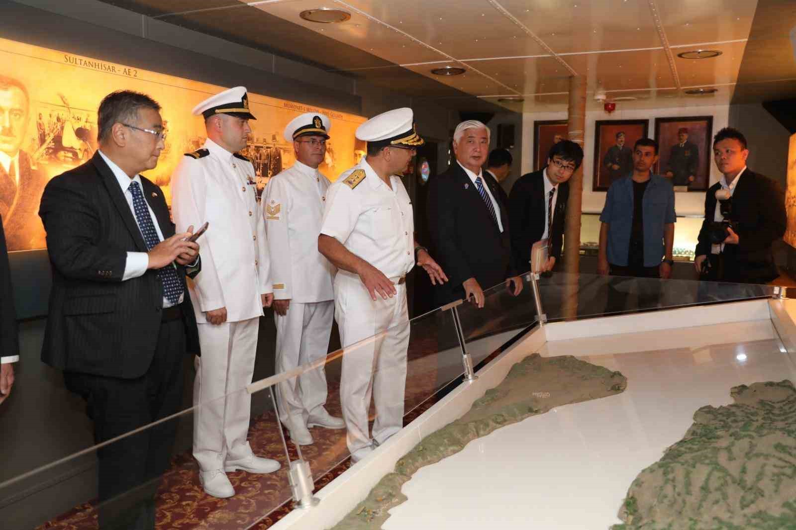 Japonya Savunma Bakanı Nakatani, İstanbul Tersanesi Komutanlığı’nı ziyaret etti