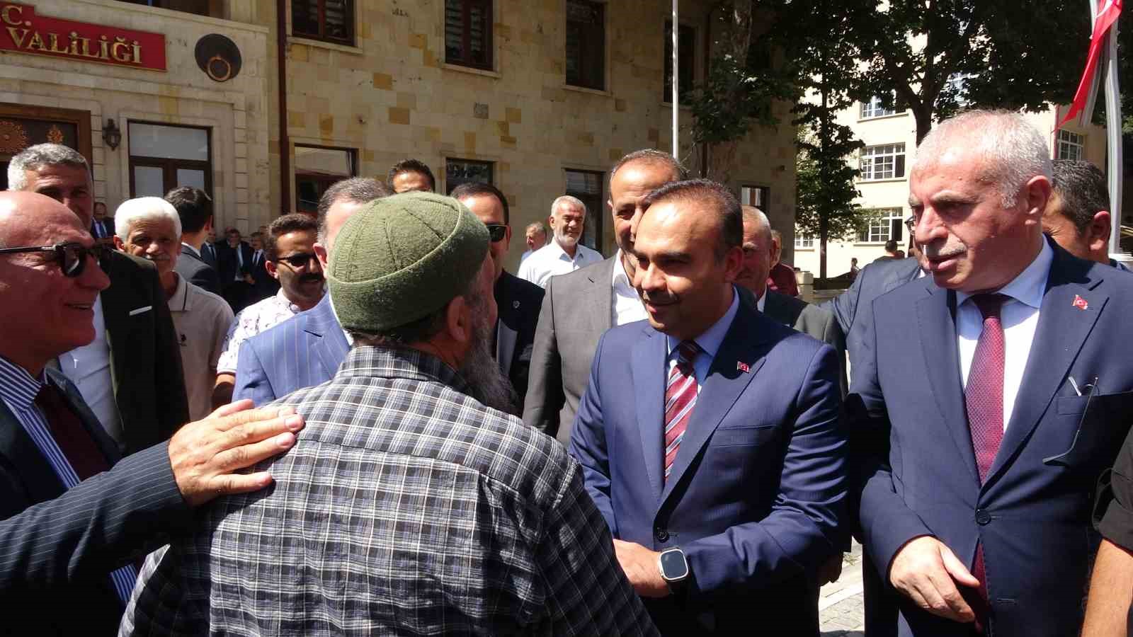 Sanayi ve Teknoloji Bakanı Kacır Bayburt’ta ziyaretlerde bulundu