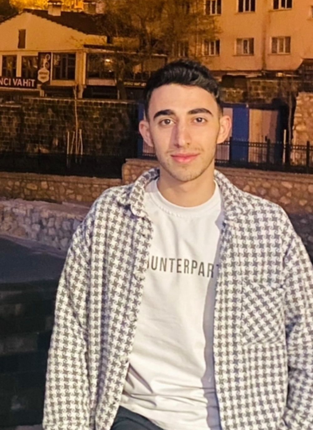 İstanbul’da iş kazasında hayatını kaybeden genç Siirt’te defnedildi