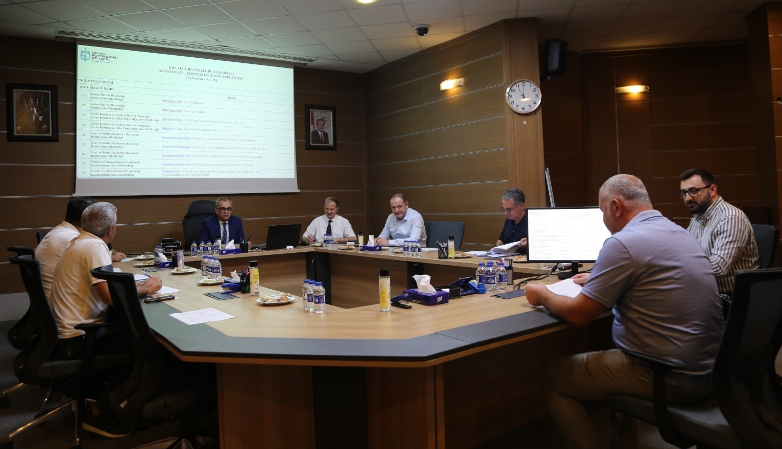 Tarihi geçmiş ürün satan 21 markete ceza