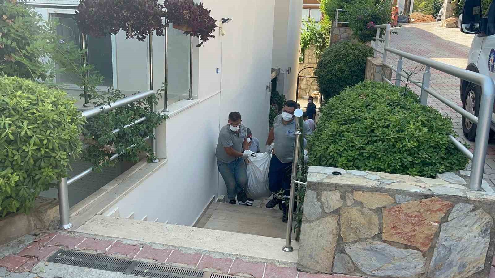 Belçika vatandaşı Alanya’daki evinde ölü olarak bulundu