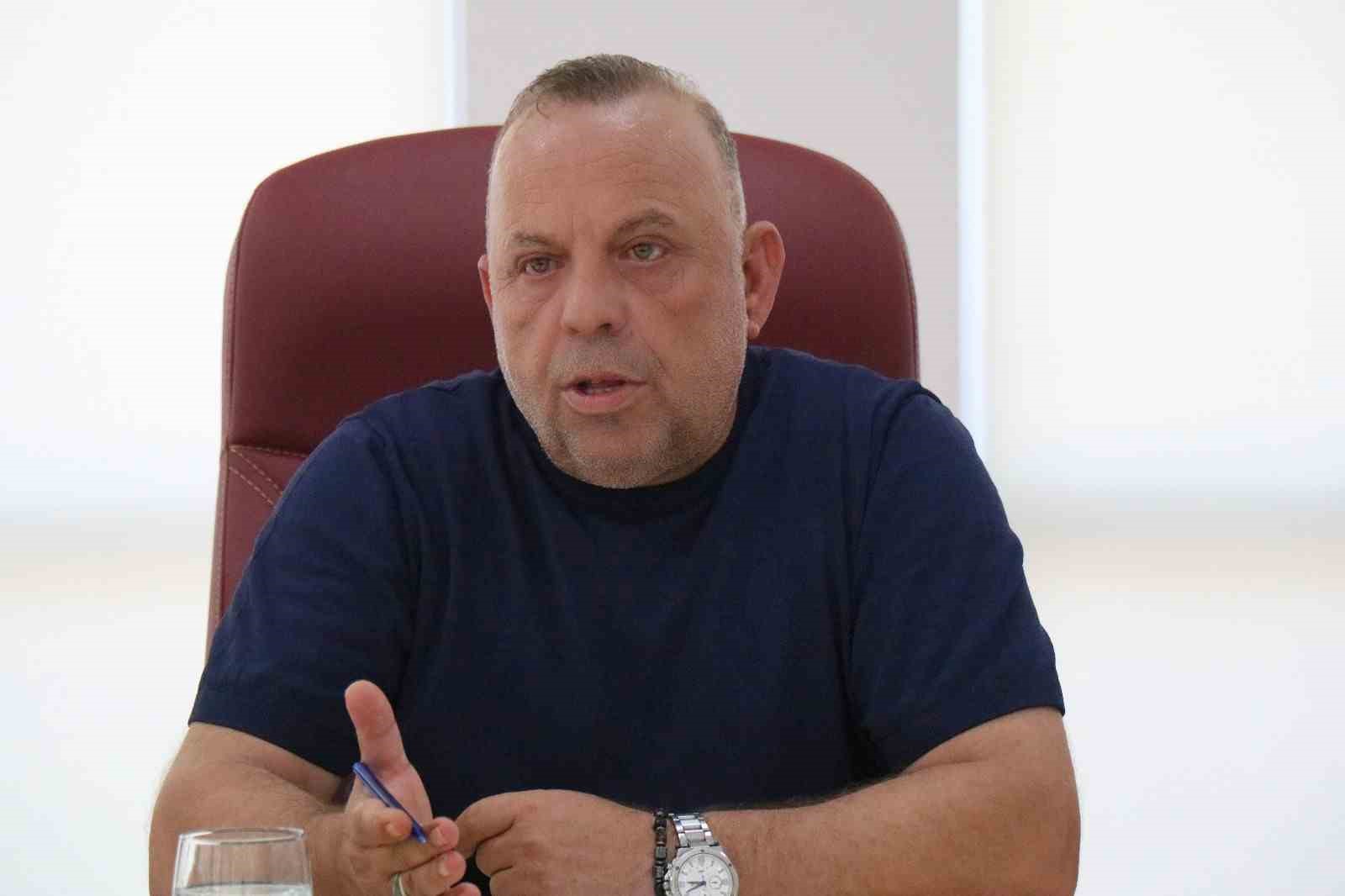 Bozdoğan Belediye Başkanı Özel: "Partimdeyim, hiçbir yere gittiğim yok"