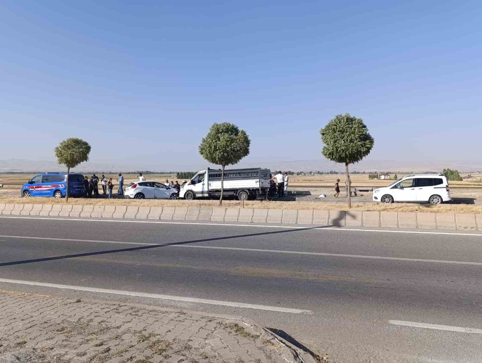 Muş'ta kaza: 2 kişi yaralandı - İHA