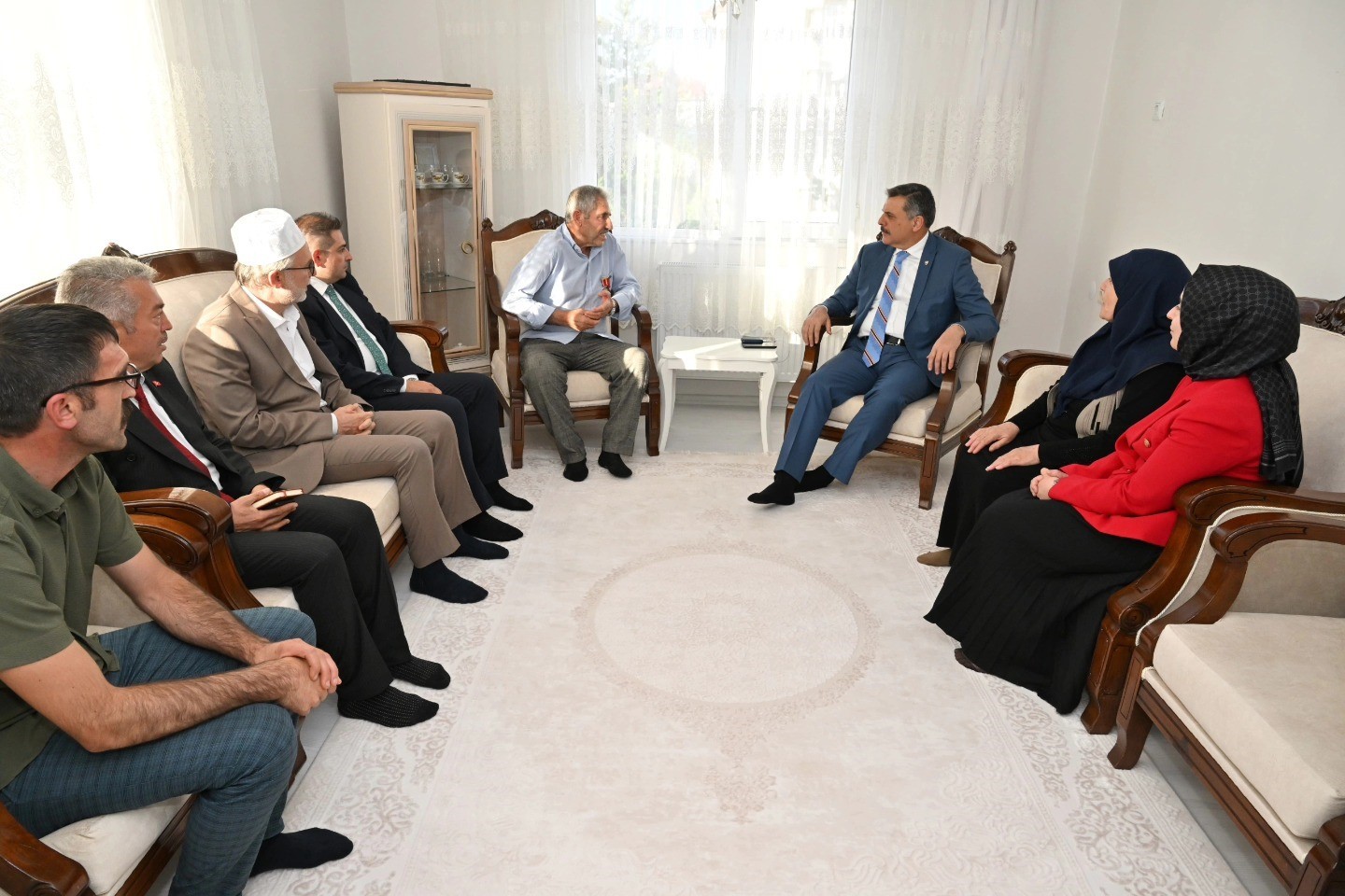 Vali Çiftçi’den şehit ailesine ziyaret