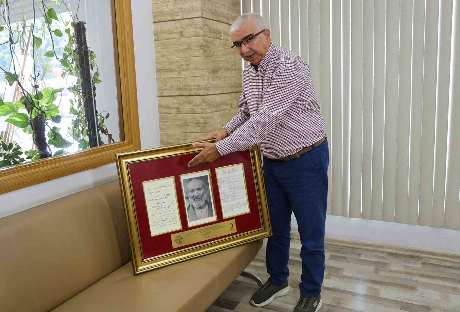 Filistin’de esir düşen dedesinin 107 yıllık mektubuna ulaştı