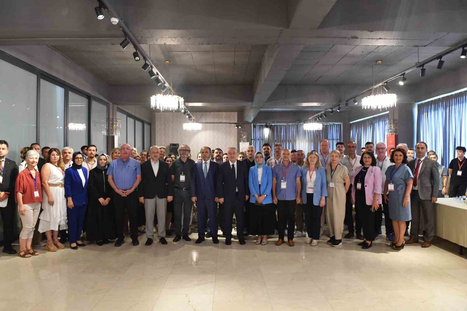 Denizli’de asırlık çınarların yaşam kalitesini arttırmak için çalıştay düzenlendi