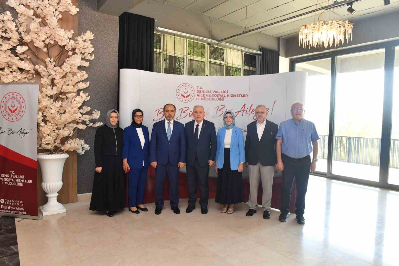 Denizli’de asırlık çınarların yaşam kalitesini arttırmak için çalıştay düzenlendi
