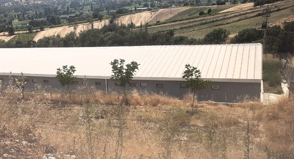 Başkan hibe parke taşlarını parayla sattı iddiası
