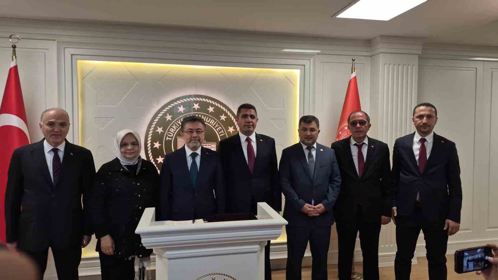 Tarım ve Orman Bakanı Yumaklı D&uuml;zce&rsquo;de
