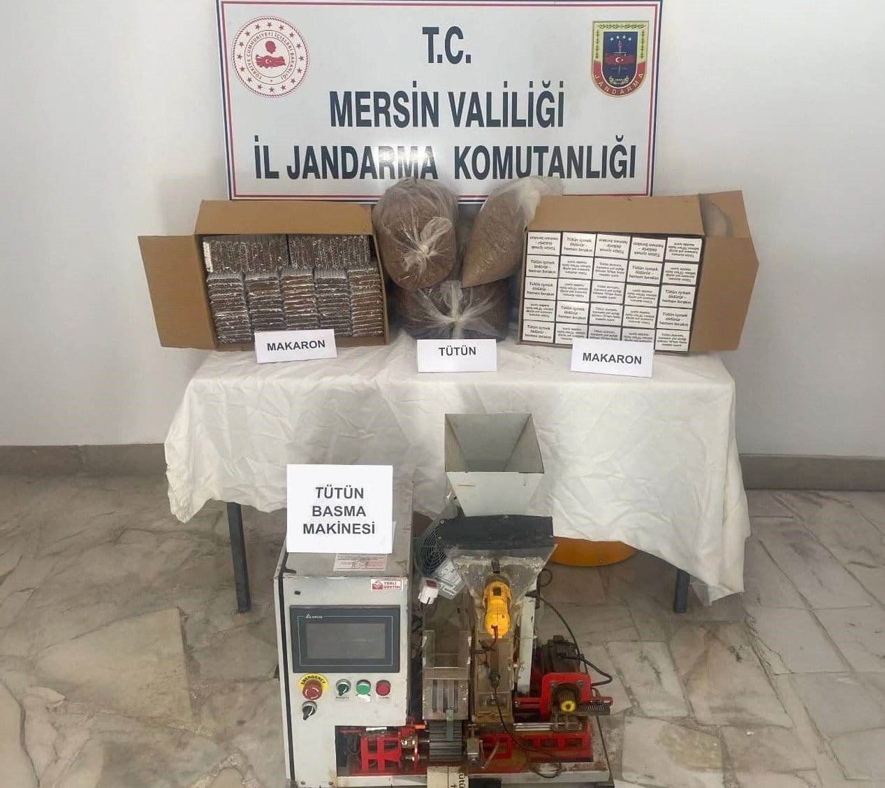 Mersin’de makaron kaçakçılığı yapan 2 şüpheli yakalandı