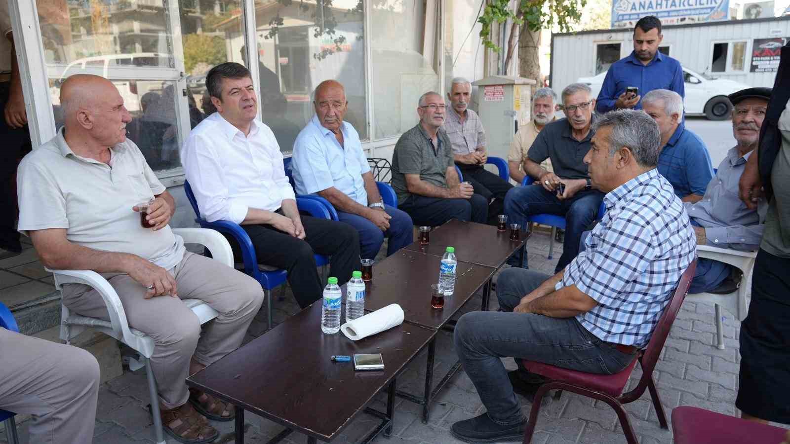 Başkan Tutdere, Erdem Caddesi esnafıyla kahvaltıda buluştu