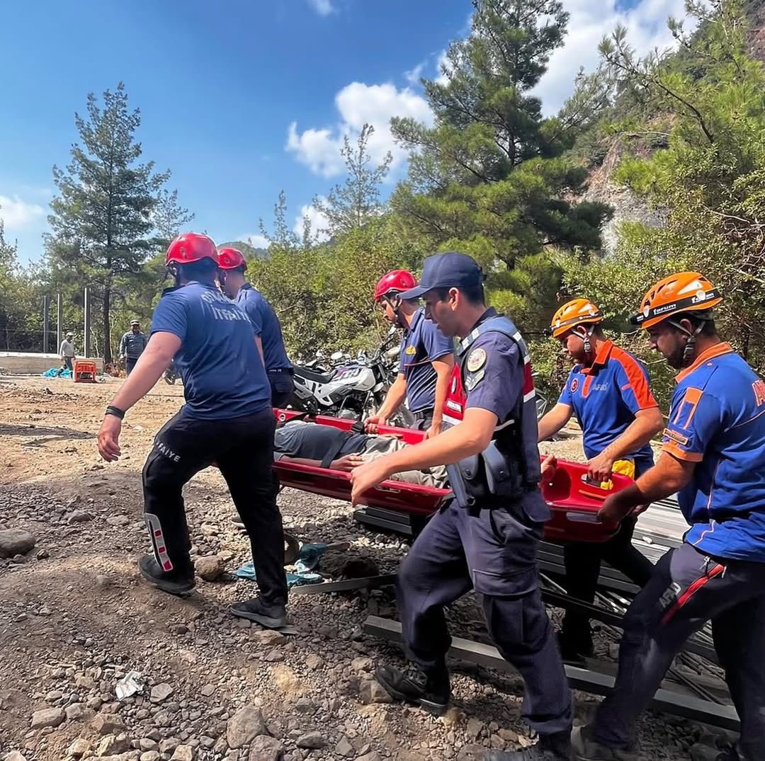Osmaniye’de Sarısu Şelalesi’nde yaralanan vatandaş kurtarıldı