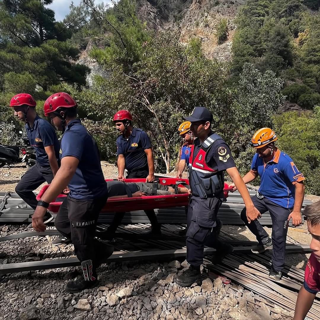 Osmaniye’de Sarısu Şelalesi’nde yaralanan vatandaş kurtarıldı
