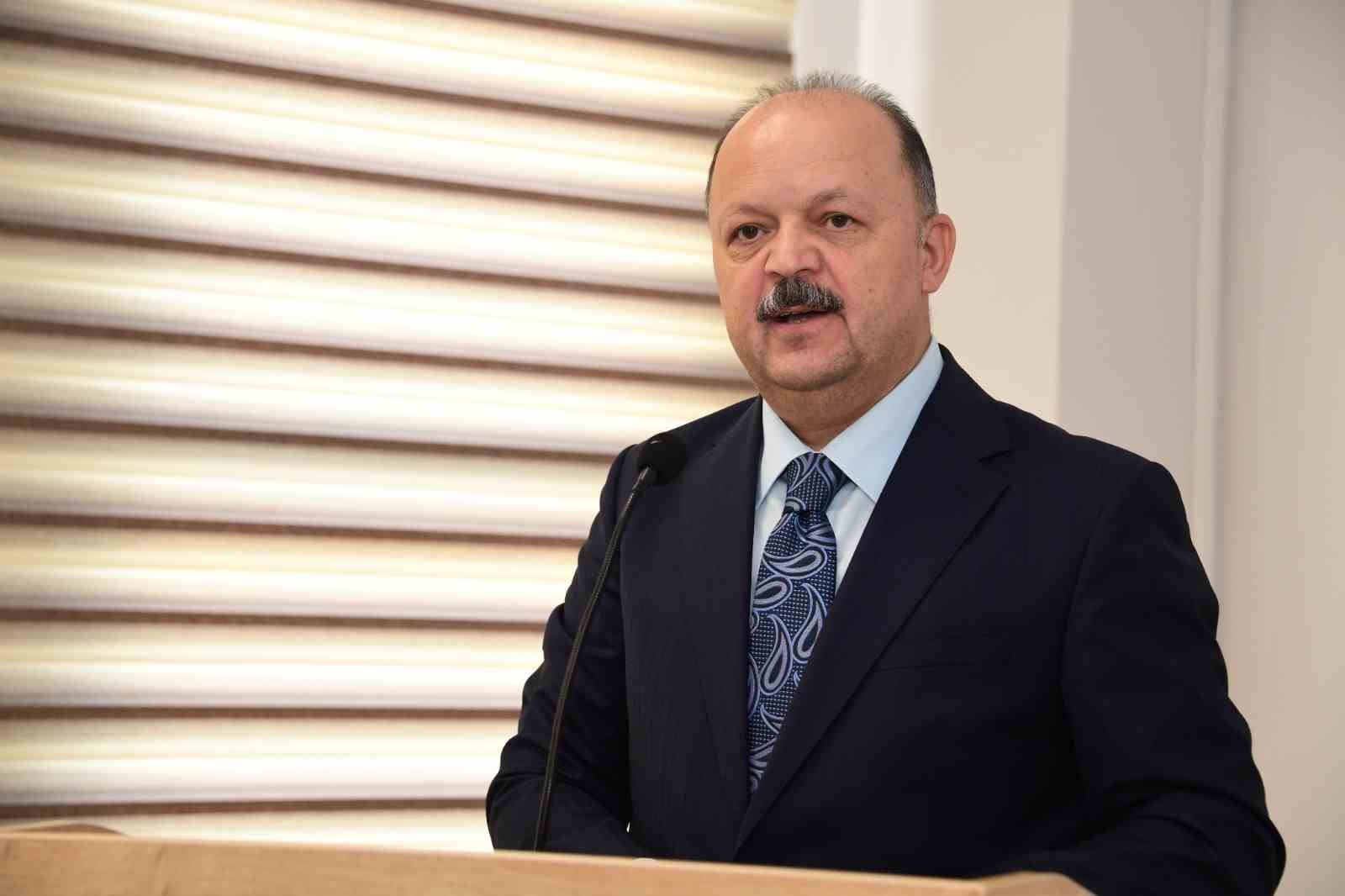 Vali Dallı: "Yaşlılarımızın &uuml;lkeye katkı vermeye devam etmelerini sağlayacak imkanlar oluşturmak son derece &ouml;nemli"
