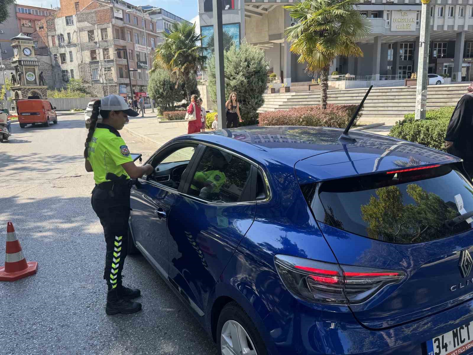 Ekipler tek tek durdurdu