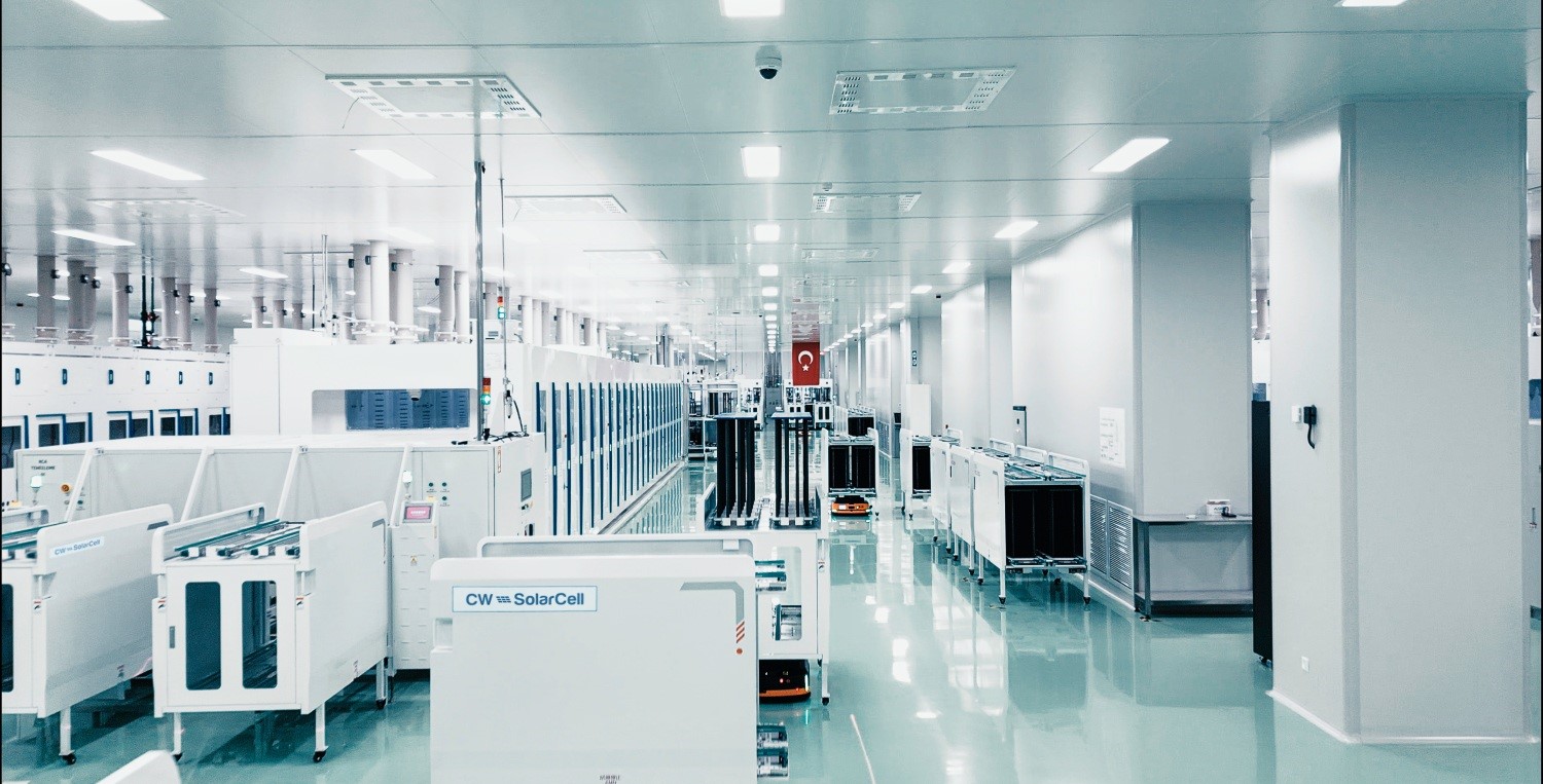 CW Enerji, Avrupa&rsquo;nın en b&uuml;y&uuml;k g&uuml;neş h&uuml;cresi tesisini Antalya&rsquo;da kurdu
