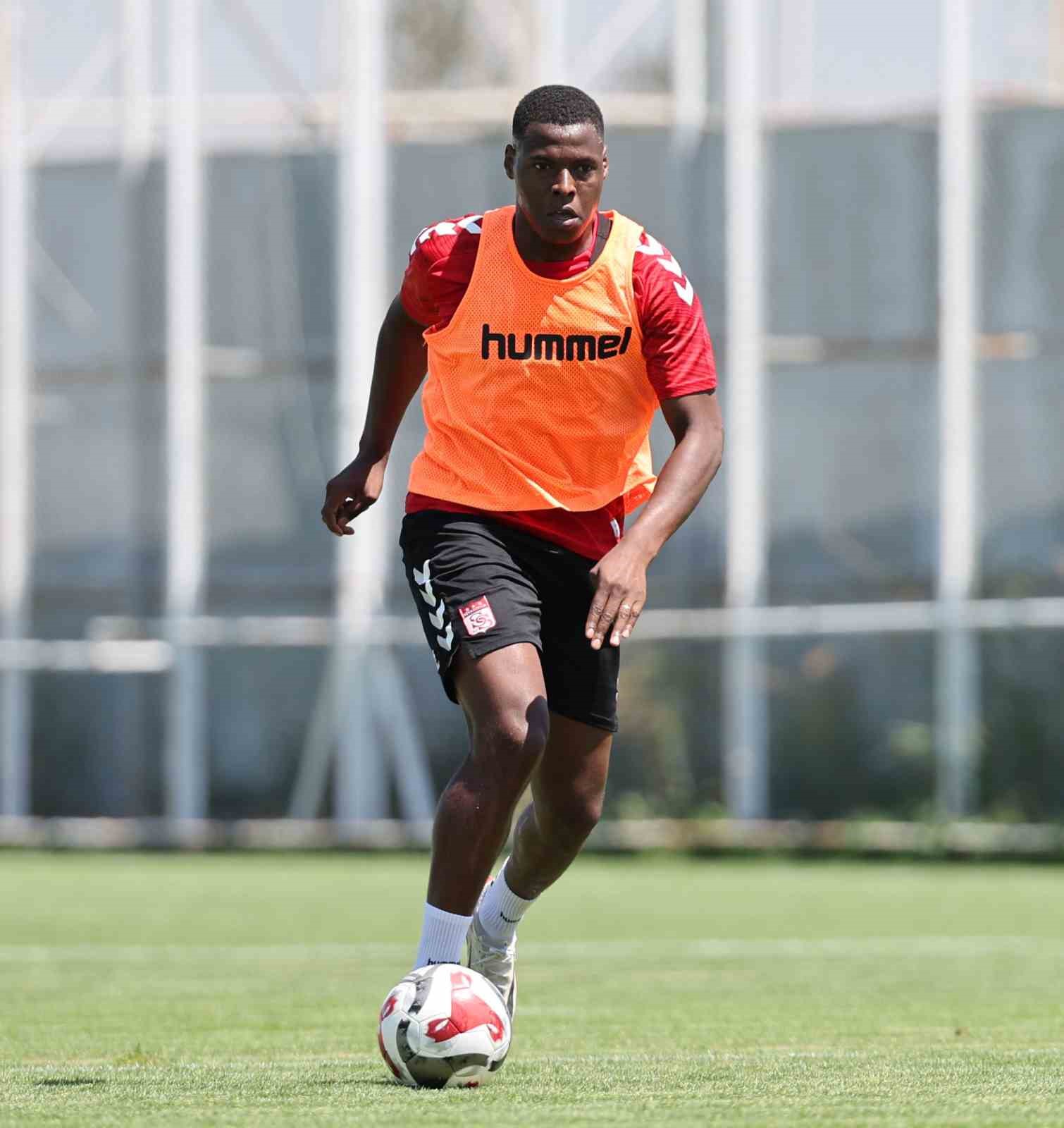 Sivasspor’da Amed maçının hazırlıkları sürüyor