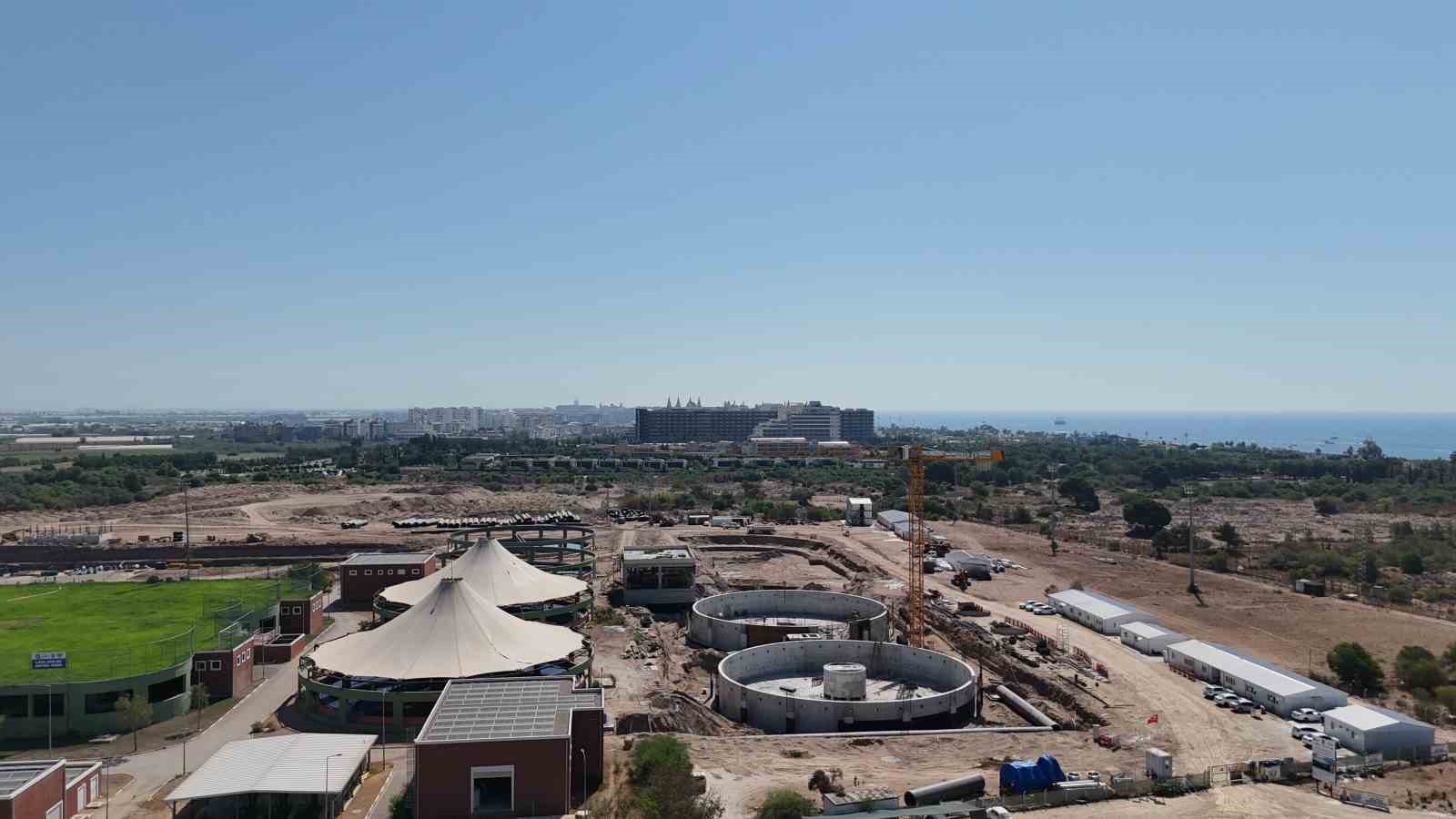 Lara Atıksu Arıtma Tesisi&rsquo;nde &ccedil;alışmalar s&uuml;r&uuml;yor
