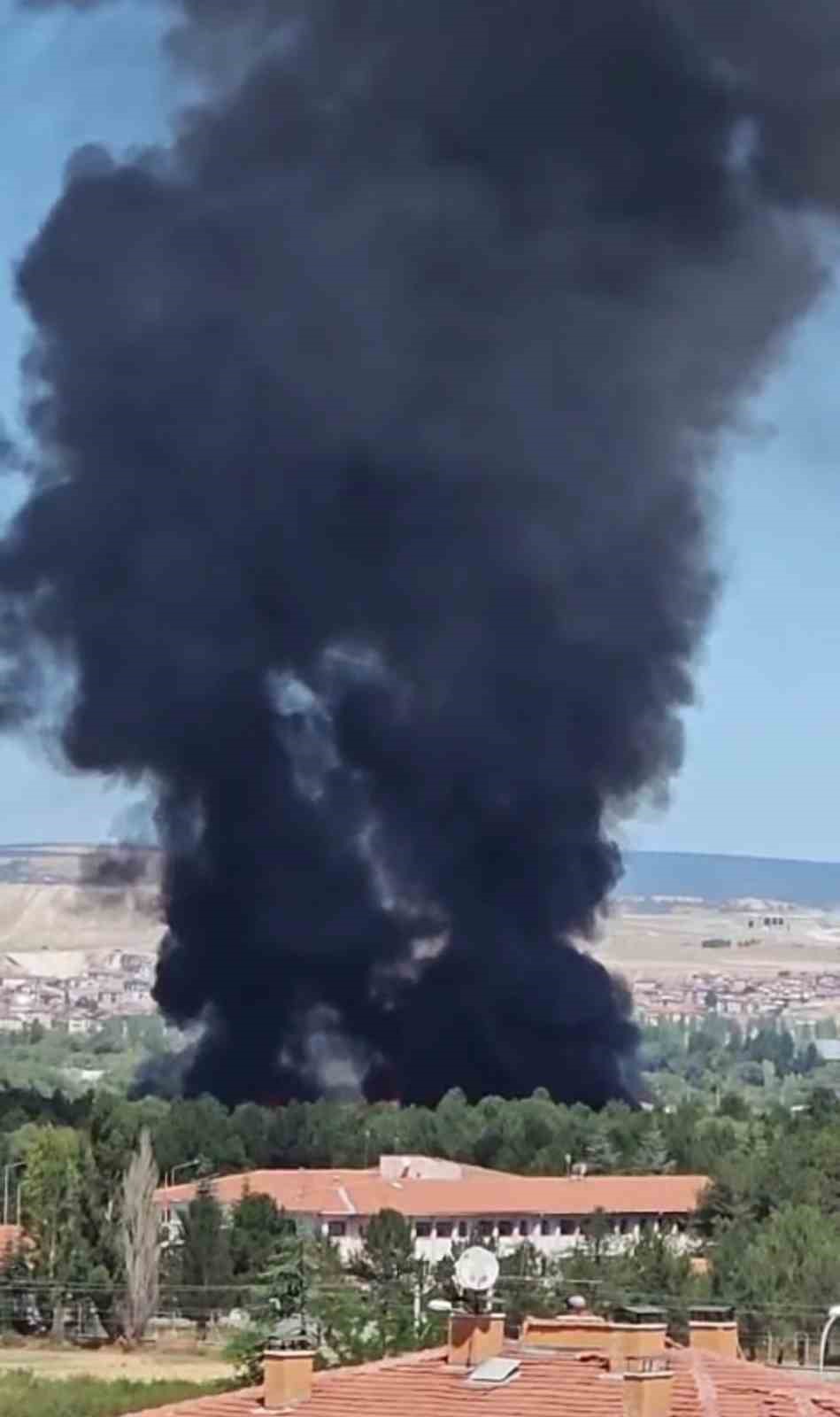 K&uuml;tahya Hava Er Eğitim Tugay Komutanlığı yemekhanesinde yangın
