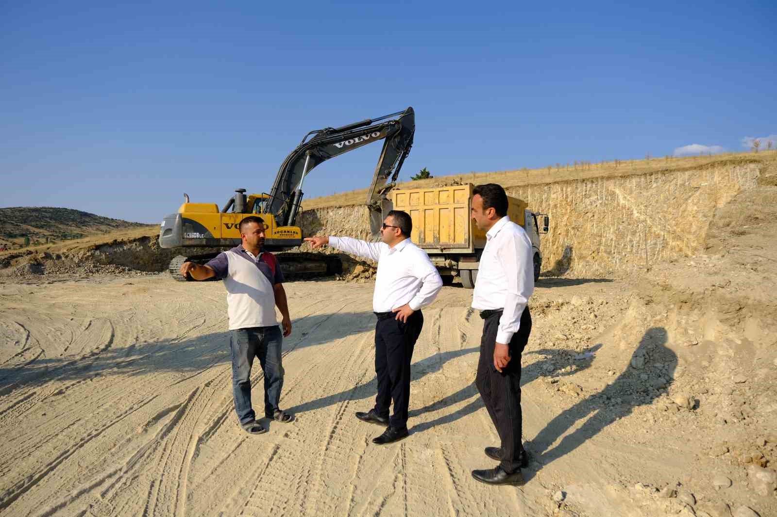 Akdağmadeni’nde TOKİ konutları inşaatı başladı