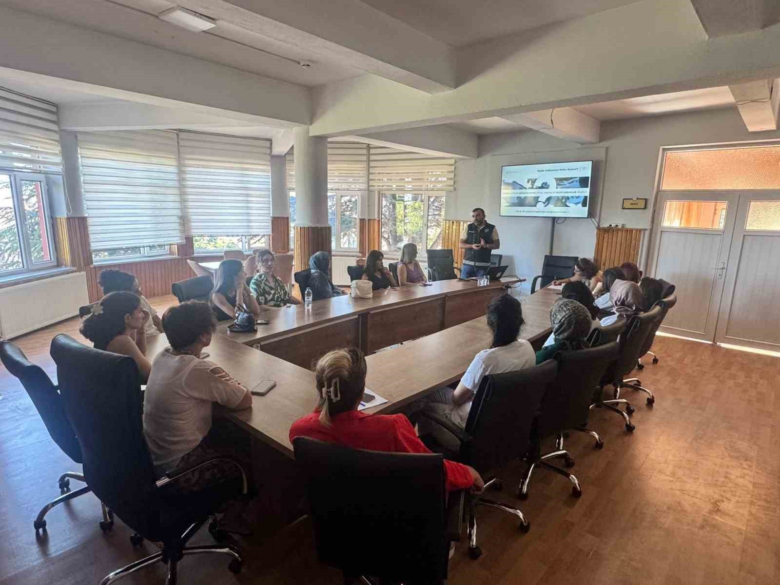 ’En İyi Narkotik Polisi Anne’ projesi sürüyor