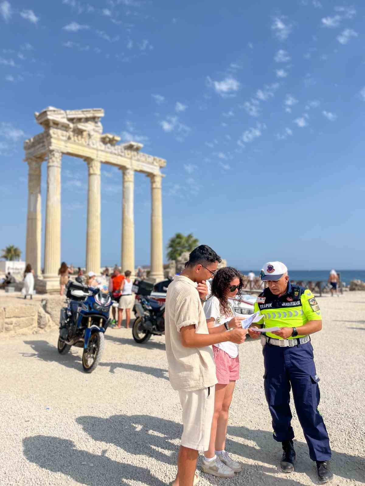Antalya&rsquo;da şok motosiklet denetimi: 965 ara&ccedil; trafikten men edildi
