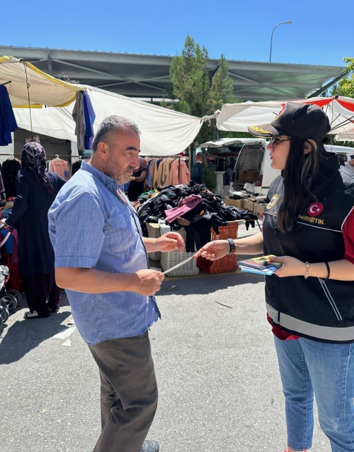 Niğde&rsquo;de vatandaşlara y&ouml;nelik uyuşturucuyla m&uuml;cadele eğitimleri s&uuml;r&uuml;yor
