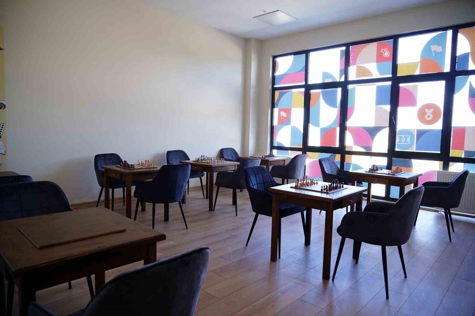 Türkiye’nin ilk futbol gelişim merkezi hizmete başladı