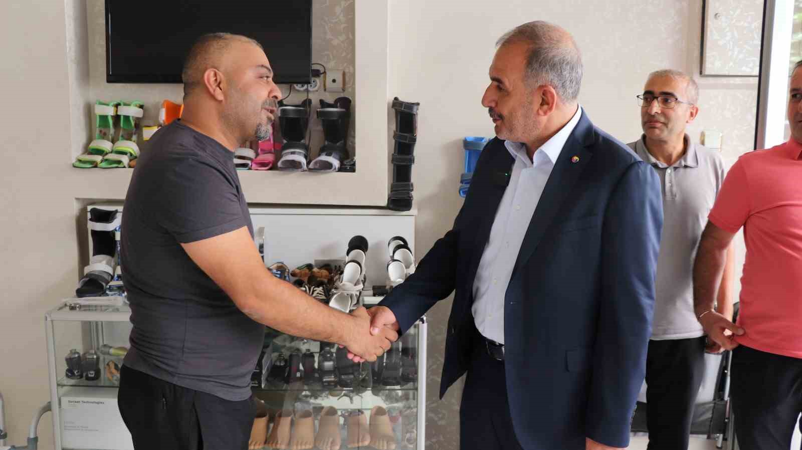 Başkan Alan, "Esnaflarımızın mağdur olmaması adına gereken her t&uuml;rl&uuml; girişimi yapacağız"
