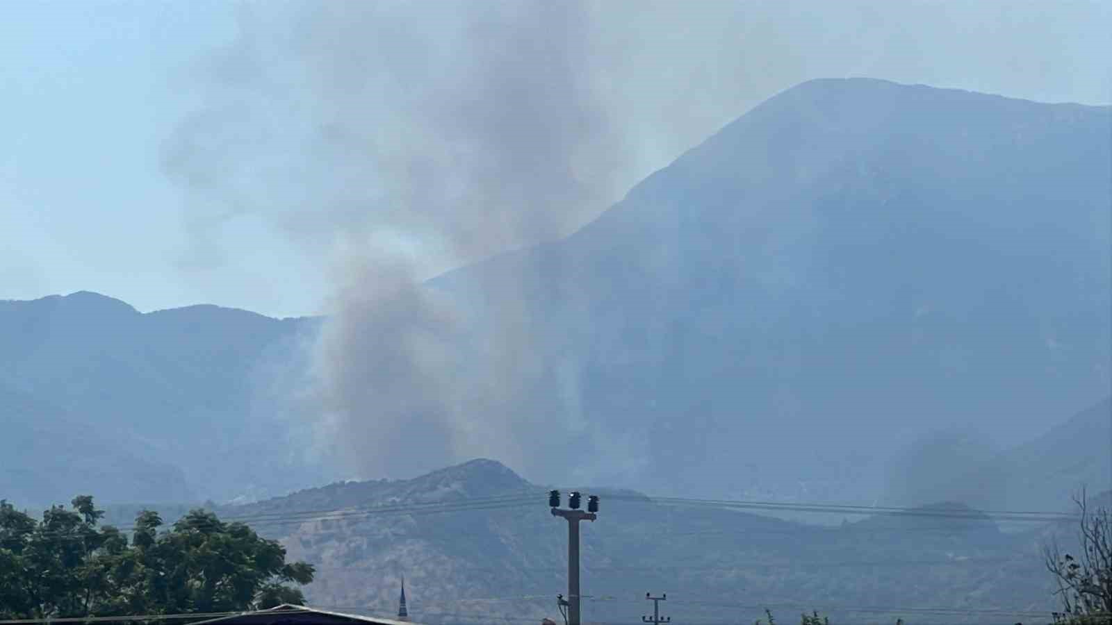Muğla’daki yangını söndürme çalışmaları aralıksız sürüyor