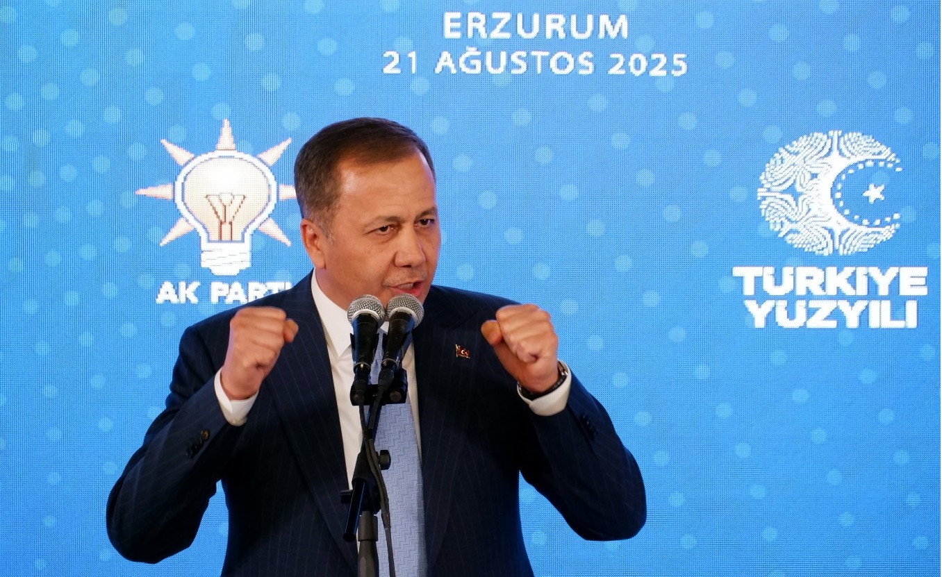 Bakan Yerlikaya: "Türkiye artık terörle anılan değil, teknolojiyle, yatırımla, ihracatla anılan bir ülke olmakta kararlıdır"